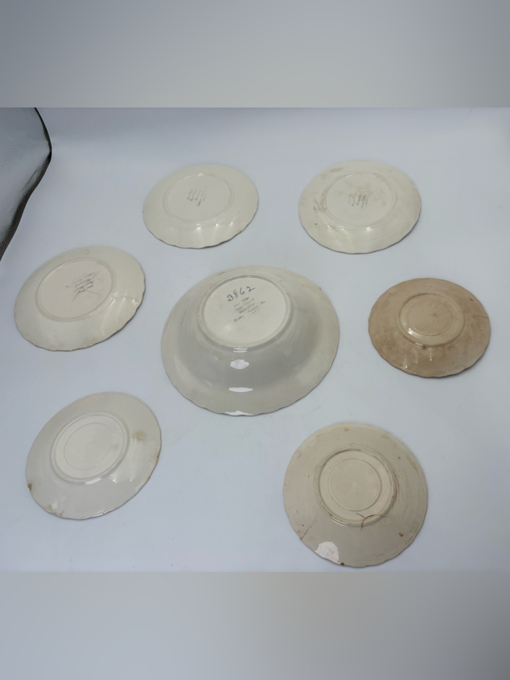 Vintage Southern Potteries Blue Ridge Hand-Painted Yellow Floral Bowl and Plates - Picture 2 of 14